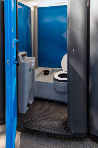 Best Portable restroom trailer rental  in Dunbar, WV